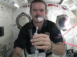 Ünlü astronot emekli oluyor