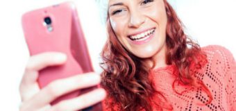 Kadınlara ‘selfie’ uyarısı: Özgüven kaybına yol açabilir
