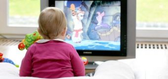 Televizyon izlemek çocuğun konuşmasını geciktirir mi?