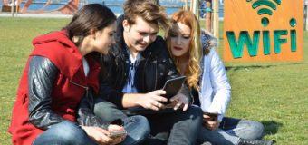 İzmir meydanlarında ücretsiz internet