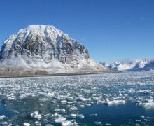 Antarktika’daki buzul erimesiyle deniz seviyesi yükseliyor