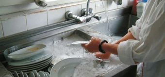 Bilim insanları: Bulaşık yıkamak sağlığa faydalı